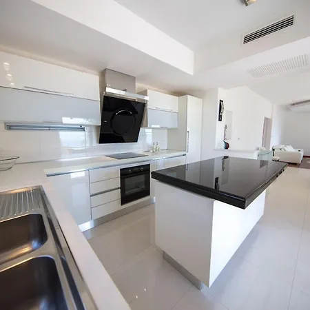 Linda Casa De Familia Belchi Com Piscina Privada Feriehus