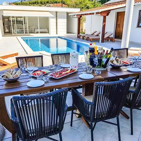 Linda Casa De Familia Belchi Com Piscina Privada
